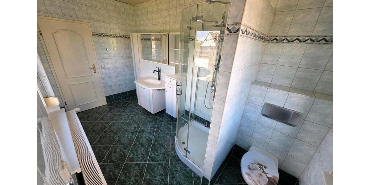 Einfamilienhaus Geringswalde - 7 Zimmer, 180 m&sup2;, 800&euro; | Angebot:26657117