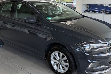VW Polo 124.800 km 12.990 &euro; Braunschweig 38116