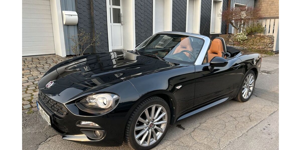 Fiat 124 Spider 77.000 km 19.200 &euro; Gevelsberg 58285