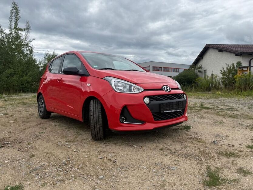 i10