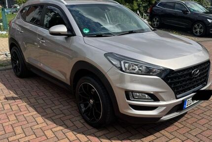 Hyundai TUCSON 45.897 km 17.800 &euro; Dinslaken 46539