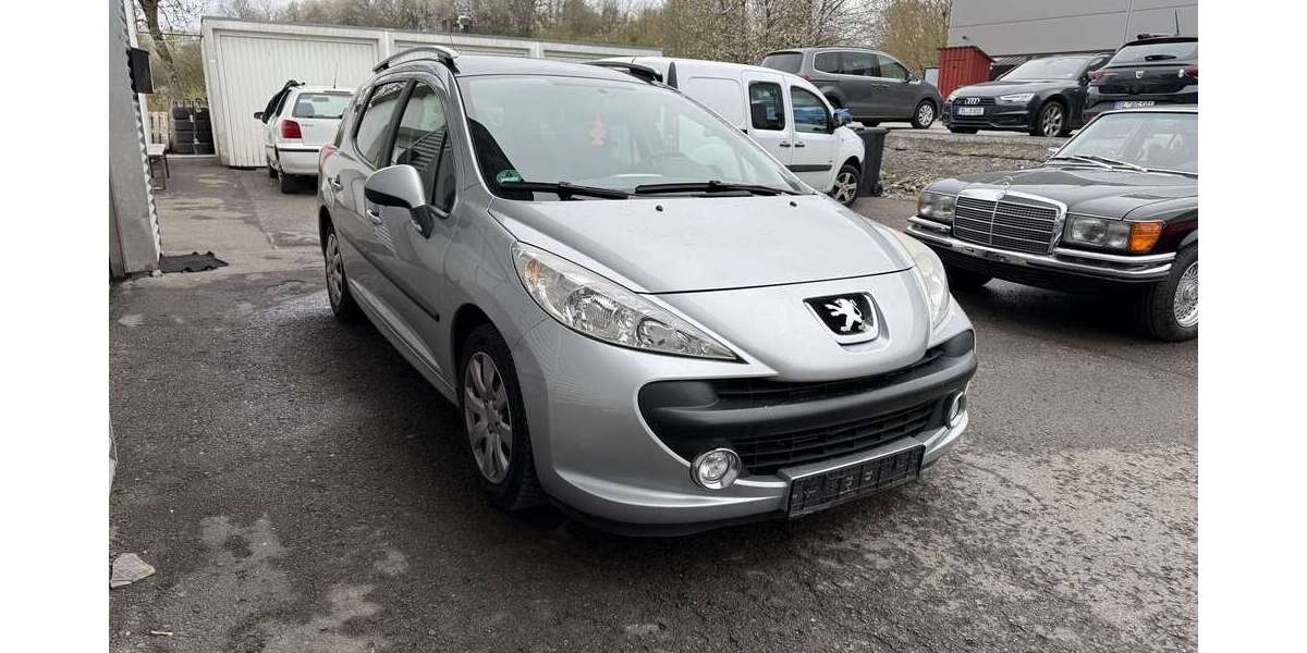 Peugeot 207 204.243 km 990 &euro; Balingen 72336