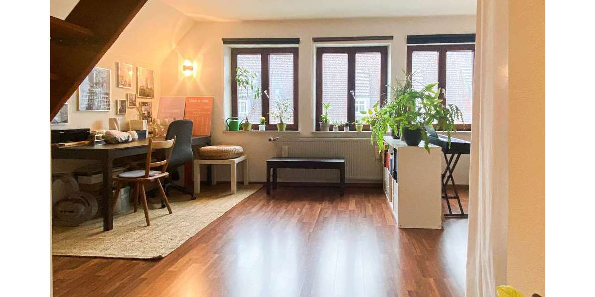 Etagenwohnung Augsburg - 2 Zimmer, 76 m&sup2;, 1.270&euro; | Angebot:26057424