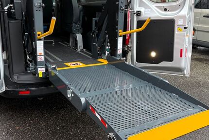 Ford Transit 102.800 km 33.990 &euro; Lübeck 23560