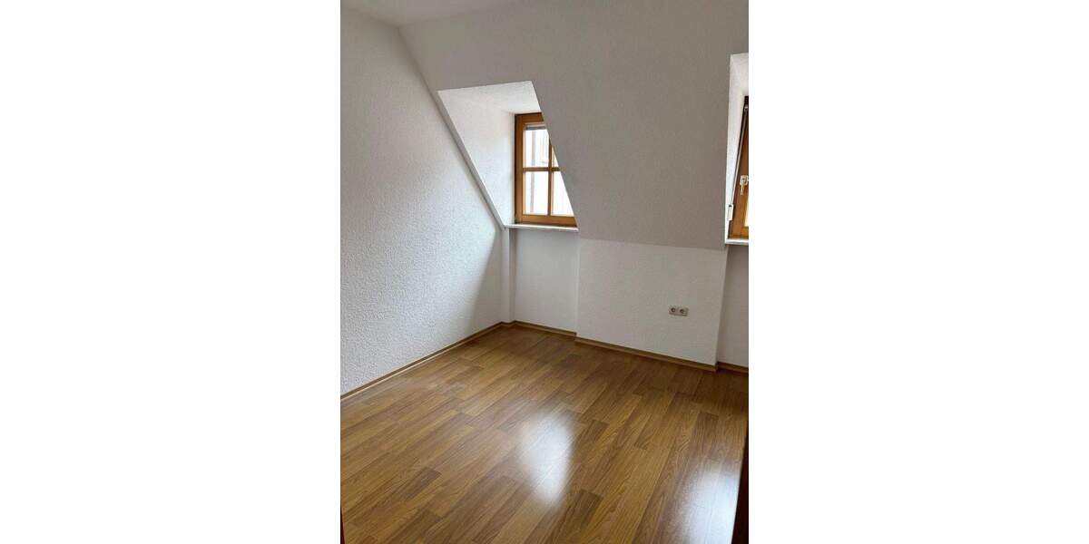 Etagenwohnung Dettelbach - 3 Zimmer, 98 m&sup2;, 950&euro; | Angebot:25632141