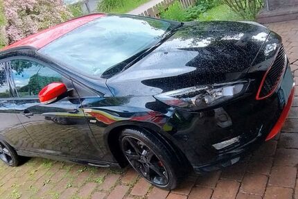 Ford Focus 104.500 km 10.300 &euro; Seeg 87637