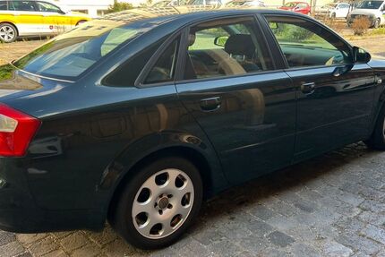 Audi A4 270.000 km 1.190 € Dresden 01139