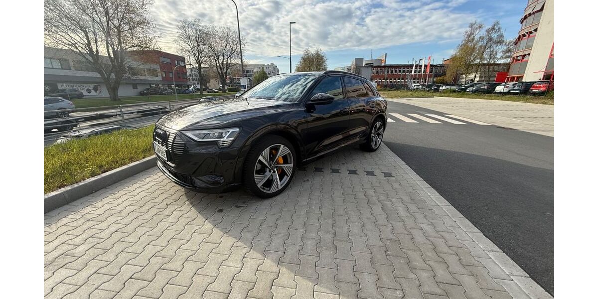Audi e-tron 39.000 km 39.800 &euro; Essen 45144