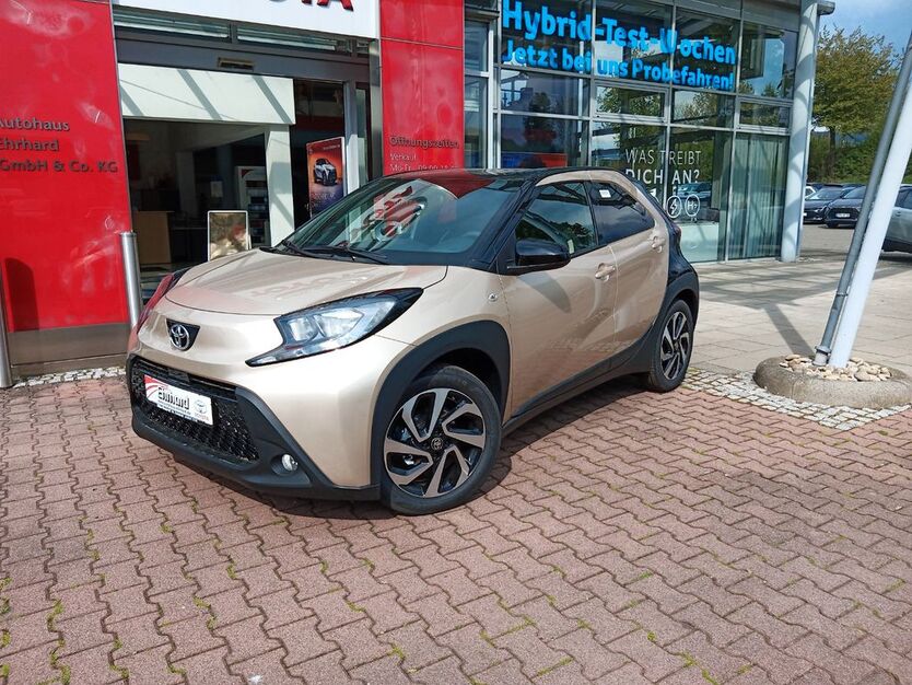 Toyota Aygo (X) 2.590 km 17.990 € Brensbach 64395