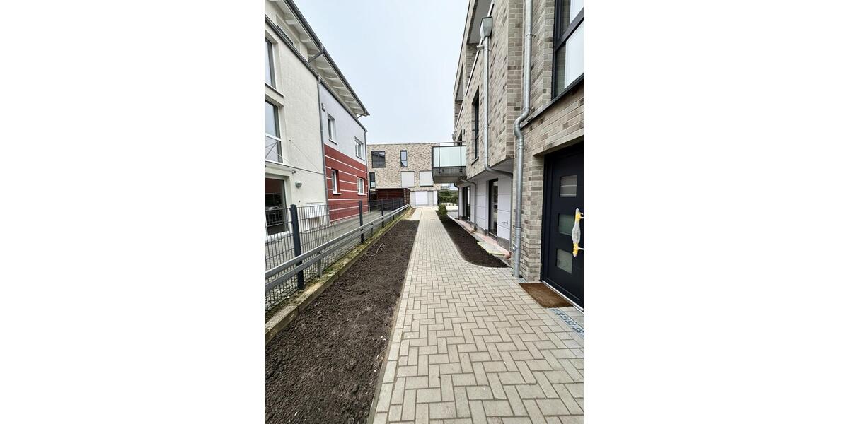 Neubau, Erstbezug 4 Zimmer Wohnung mit Balkon 4 zimmer