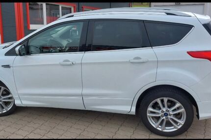 Ford Kuga 145.000 km 9.990 € Königsbach 75203