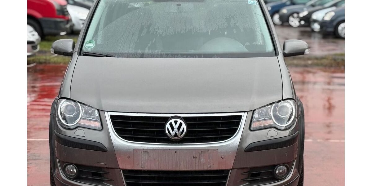 VW Touran 111.000 km 6.500 &euro; Wiesbaden 65187