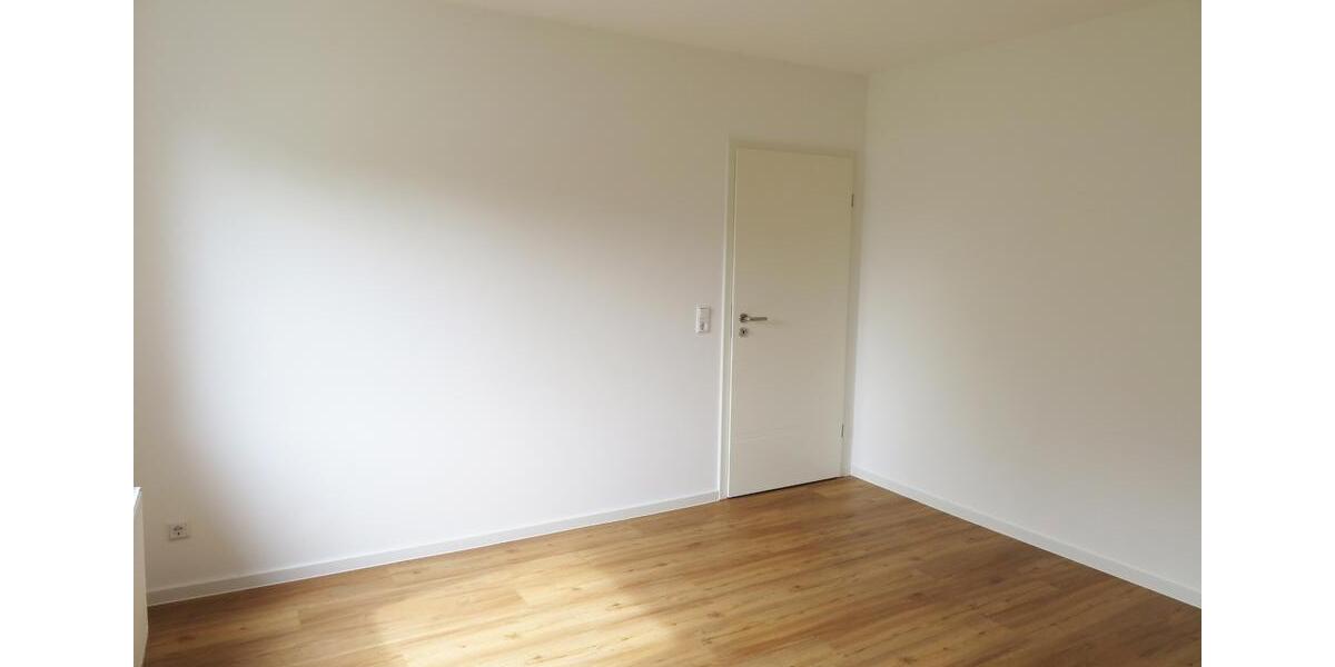 Hochparterre Hetzerath - 4 Zimmer, 104 m&sup2;, 1.050&euro; | Angebot:26625014