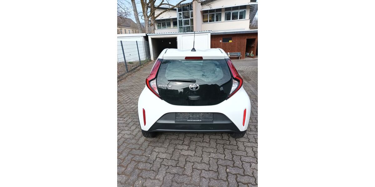 Toyota Aygo (X) 144.000 km 8.300 &euro; Kreuztal 57223