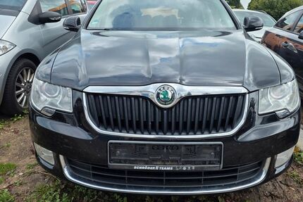 Skoda Superb 304.020 km 4.800 € Lübeck 23568