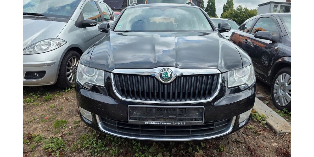 Skoda Superb 304.020 km 4.800 € Lübeck 23568