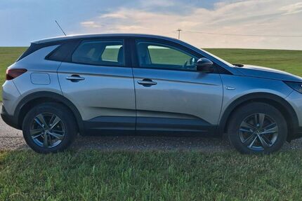 Opel Grandland (X) 100.800 km 14.950 &euro; Altusried 87452