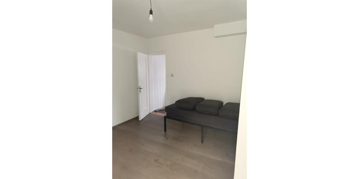 Mehrfamilienhaus, Wohnhaus Trossingen - 10.5 Zimmer, 220 m&sup2;, 339.000&euro; | Angebot:27083427