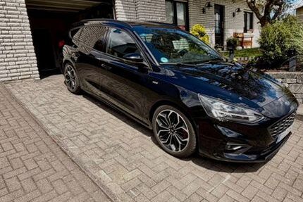 Ford Focus 104.000 km 15.350 &euro; Haiger 35708