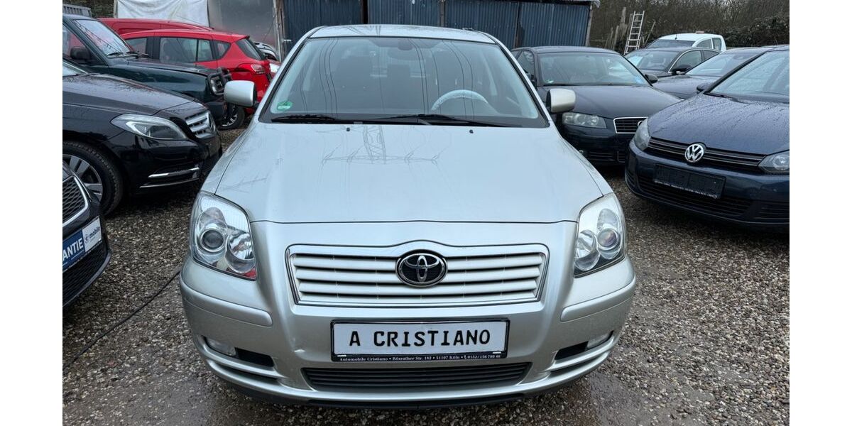 Toyota Avensis 150.000 km 5.699 &euro; Köln 51107