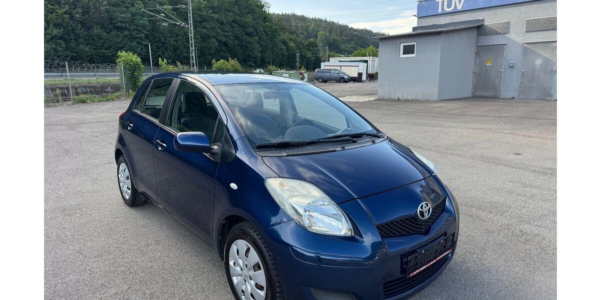 Toyota Yaris 164.000 km 2.999 &euro; Oberndorf a.N. 78727