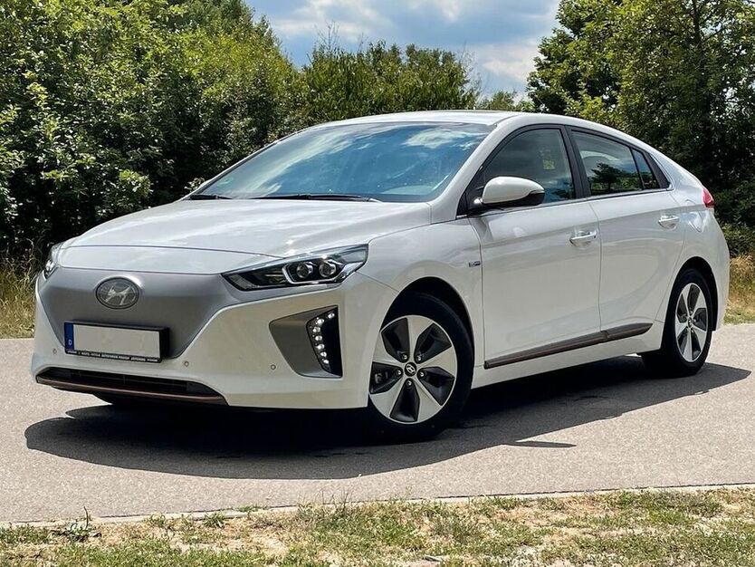 IONIQ