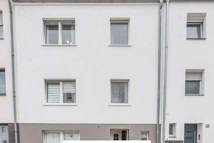 Haus zum Kaufen in Düren 349.000 € 198 m² 10 zimmer