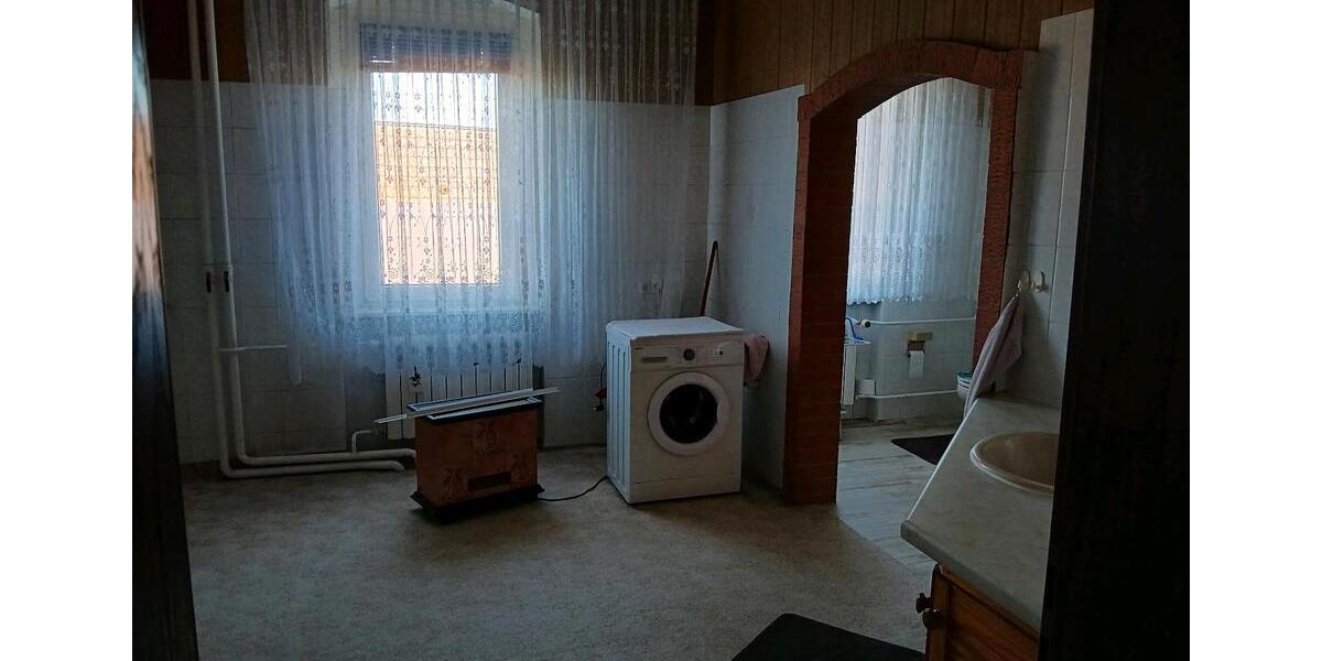 Einfamilienhaus Jerichow - 5 Zimmer, 210 m&sup2;, 90.000&euro; | Angebot:26977356