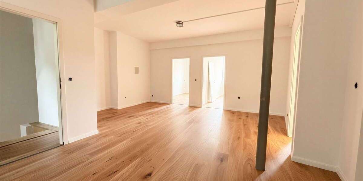 Etagenwohnung Buchbach - 3.5 Zimmer, 100 m&sup2;, 700&euro; | Angebot:26777925