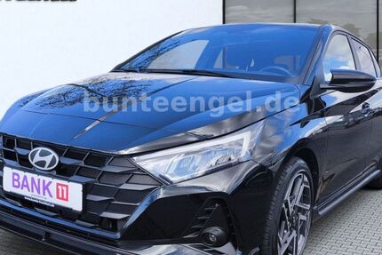 Hyundai i20 18.484 km 15.490 &euro; Flörsheim am Main 65439