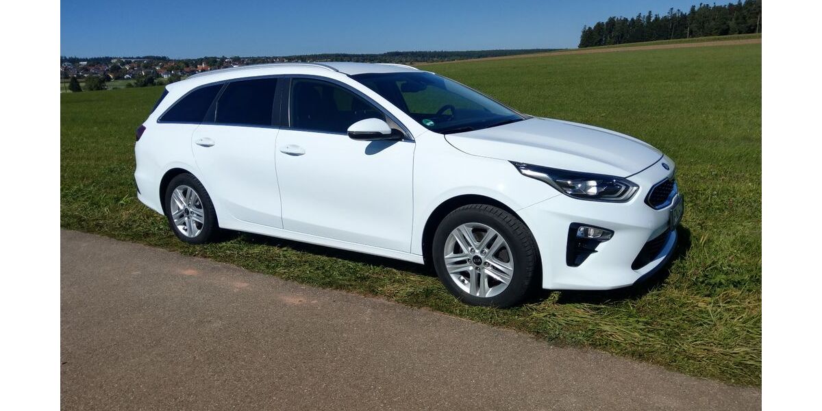 Kia ceed Sportswagon 34.500 km 15.500 &euro; Villingen-Schwenningen 78052