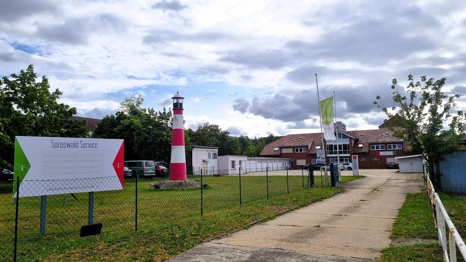 BüroPraxis mit reichlich Parkplätzen vor der Haustür in Lübbenau zu Vermieten zimmer