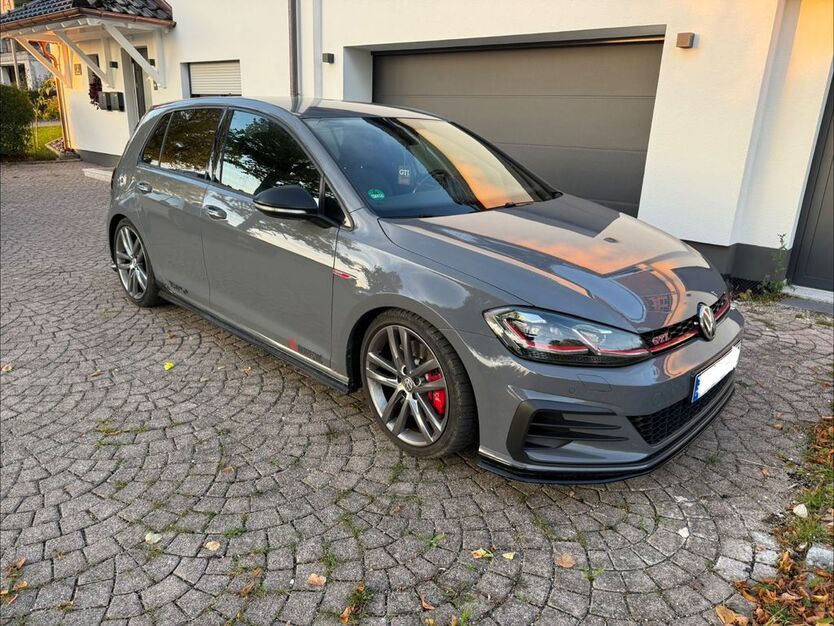 VW Golf 67.000 km 28.499 € Lenningen 73252