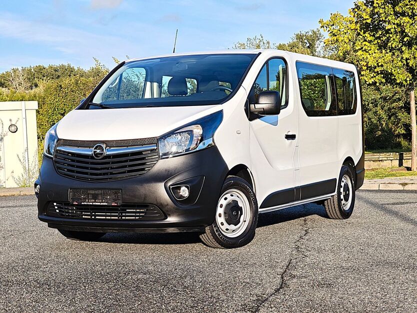 Opel Vivaro 86.900 km 15.450 € Rüsselsheim am Main 65428