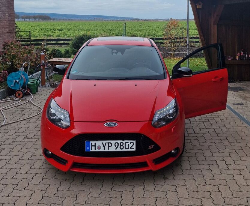 Ford Focus 117.000 km 11.499 € Gehrden 30989