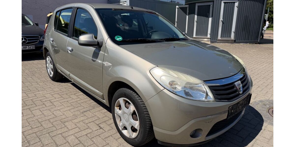 Dacia Sandero 110.000 km 2.490 &euro; Magdeburg 39112