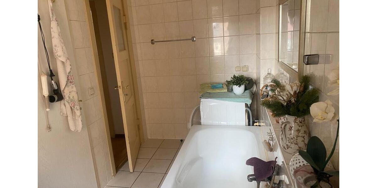 Etagenwohnung Finsterwalde - 2 Zimmer, 70 m&sup2;, 455&euro; | Angebot:27634324