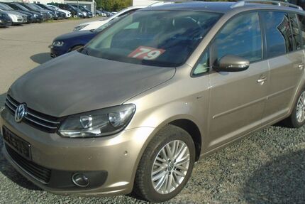 VW Touran 287.000 km 3.999 &euro; Wildau 15745