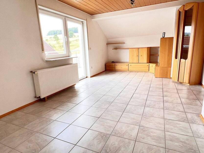Dachgeschoßwohnung im Grünen