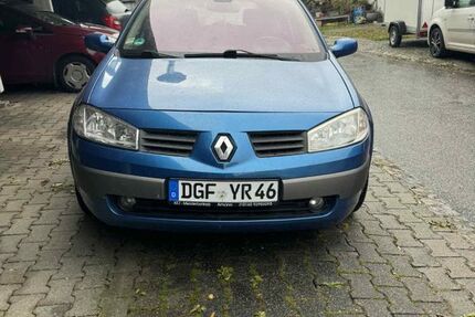 Renault Megane 174.000 km 1.350 € Landau a.d Isar 94405