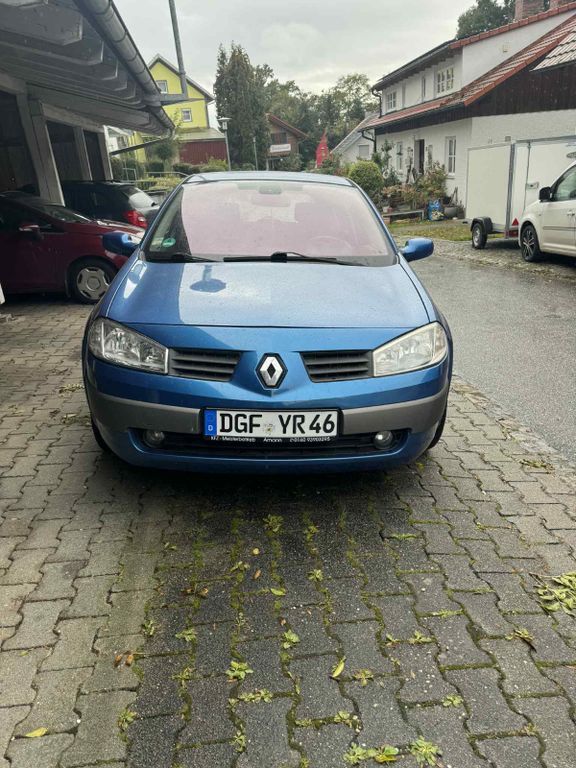 Renault Megane 174.000 km 1.350 € Landau a.d Isar 94405