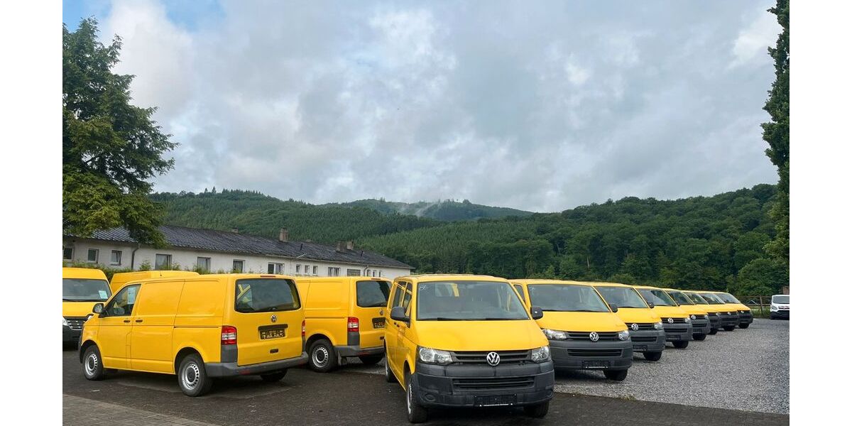 VW T5 Transporter 102.000 km 9.500 &euro; Finnentrop 57413