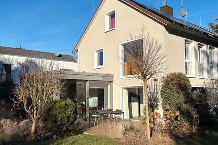 Haus Nürnberg Zerzabelshof - 7 Zimmer, 255 m&sup2;, 3.950&euro; | Angebot:26357109