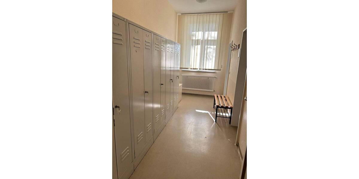 Gewerbeobjekt Riesa Gröba - 1 Zimmer, 425 m&sup2;, 380.000&euro; | Angebot:26852245