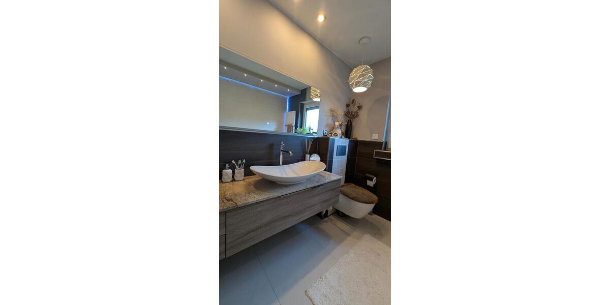 Einfamilienhaus Reichshof - 10 Zimmer, 240 m&sup2;, 499.999&euro; | Angebot:27014357