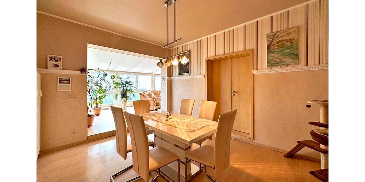Villa Schmalkalden - 14 Zimmer, 290 m&sup2;, 249.000&euro; | Angebot:27044464