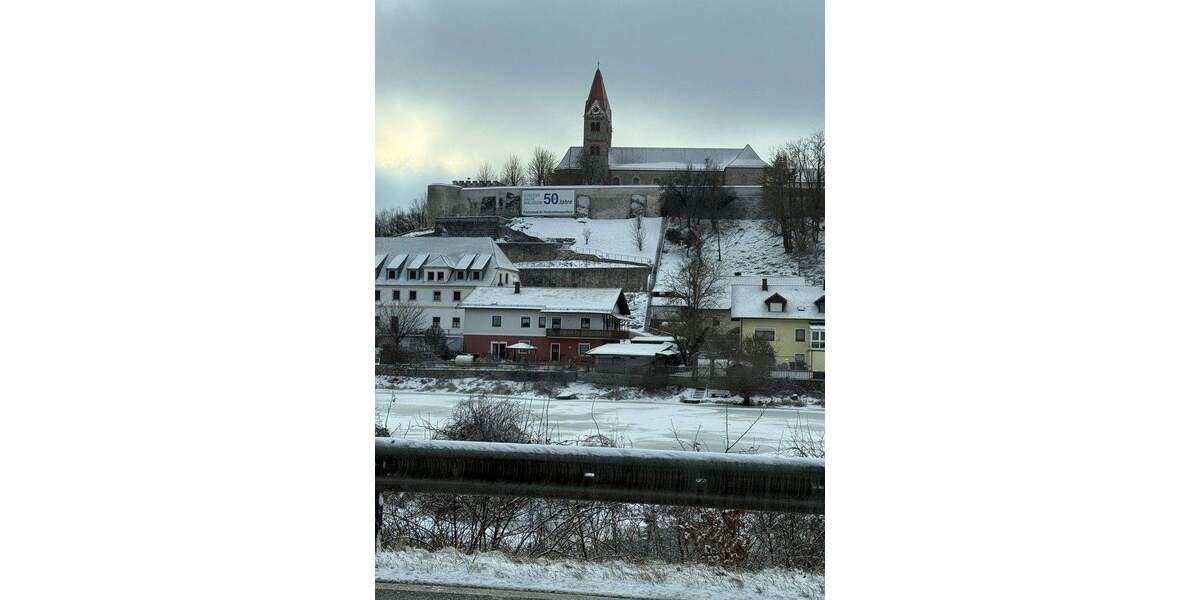 Einfamilienhaus Reichenbach - 8 Zimmer, 249 m&sup2;, 415.000&euro; | Angebot:25364665