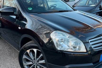 Nissan Qashqai 214.532 km 6.490 &euro; Berlin 13089