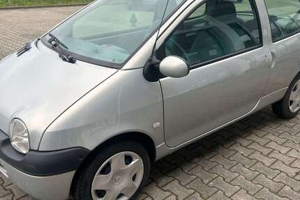Renault Twingo 124.000 km 2.950 &euro; Eggenfelden 84307
