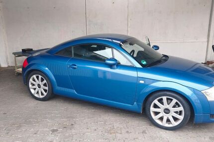 Audi TT 302.195 km 2.460 &euro; Lauda-königshofen 97922